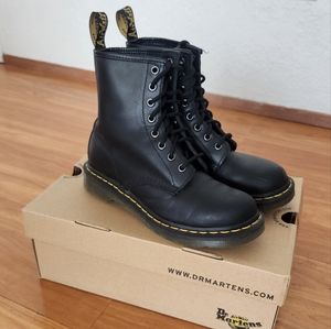 Dr. Martens 1460 Womens Nappa